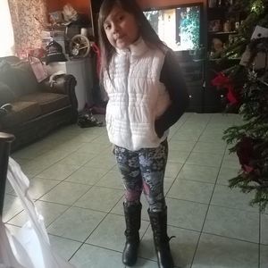 Meet your Posher, Nohemi